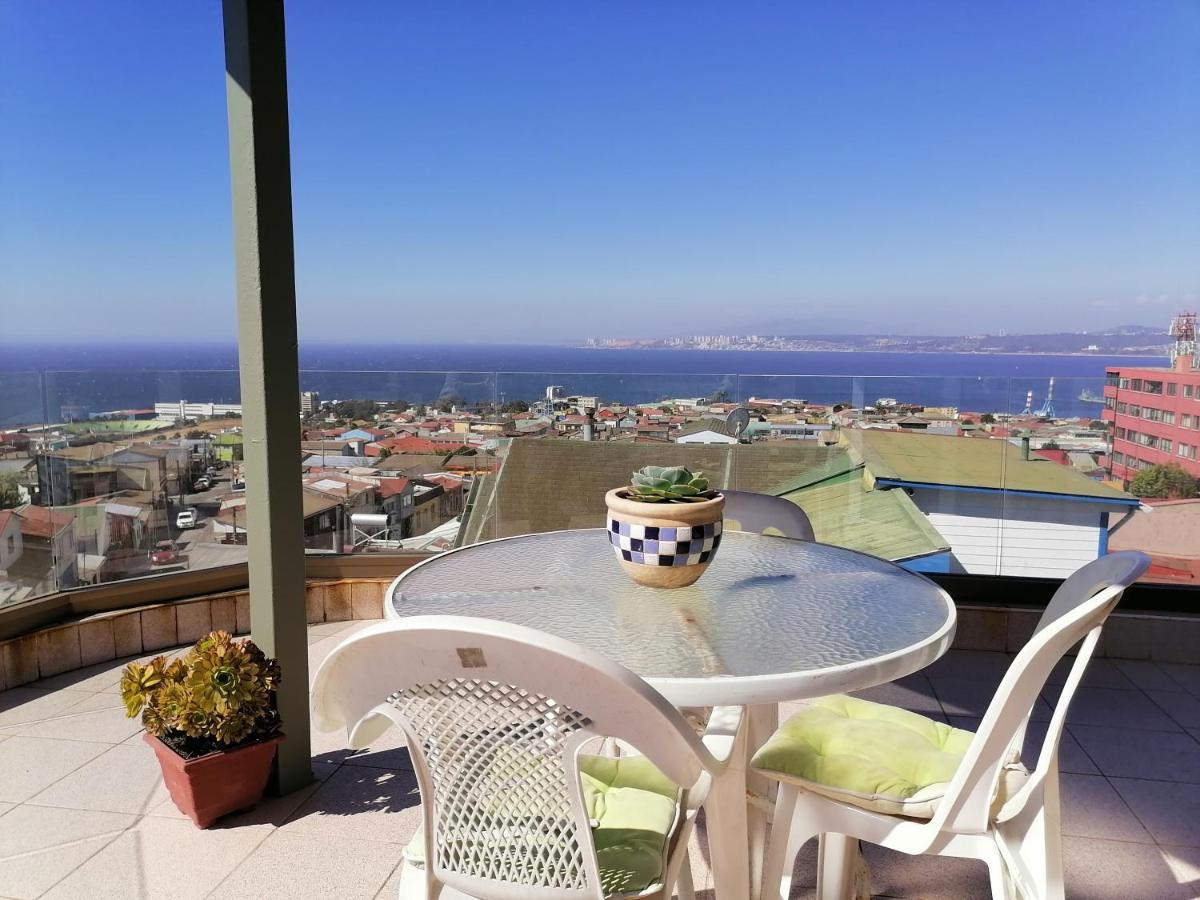 Hostal lala porteña vista al mar, baño privado y desayuno Valparaíso Exterior foto
