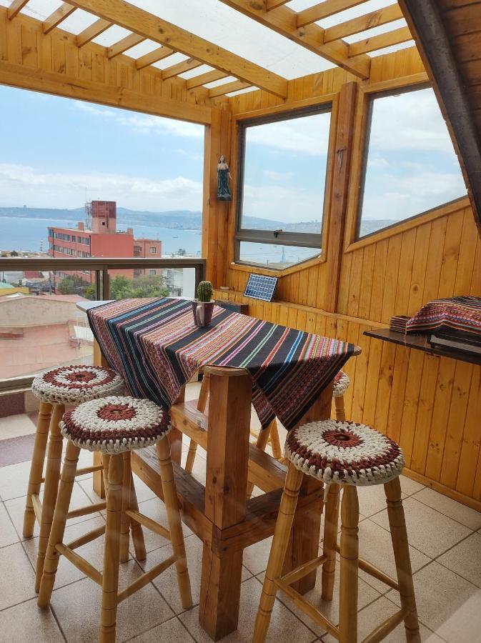 Hostal lala porteña vista al mar, baño privado y desayuno Valparaíso Exterior foto