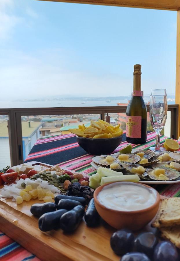 Hostal lala porteña vista al mar, baño privado y desayuno Valparaíso Exterior foto