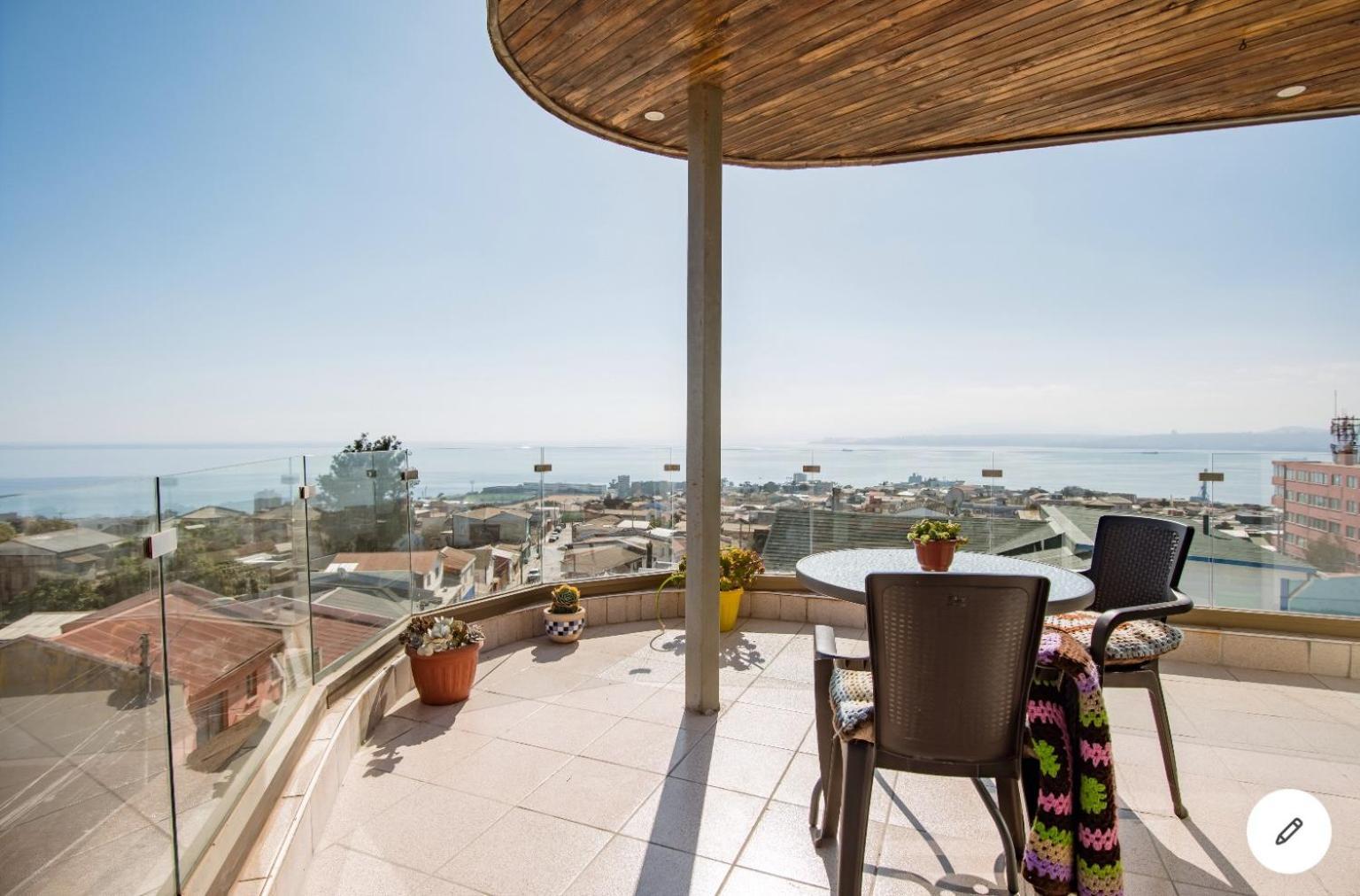 Hostal lala porteña vista al mar, baño privado y desayuno Valparaíso Exterior foto