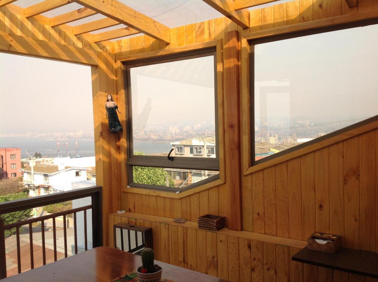 Hostal lala porteña vista al mar, baño privado y desayuno Valparaíso Exterior foto