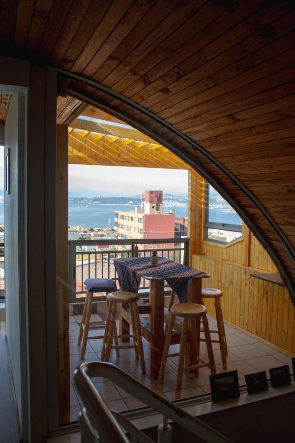 Hostal lala porteña vista al mar, baño privado y desayuno Valparaíso Exterior foto